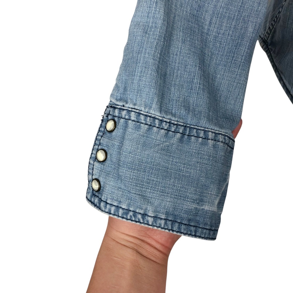 American Eagle Light Wash Denim Pearl Snap Shirt Size 8 Western Cowgirl Rodeo - Picture 12 of 14